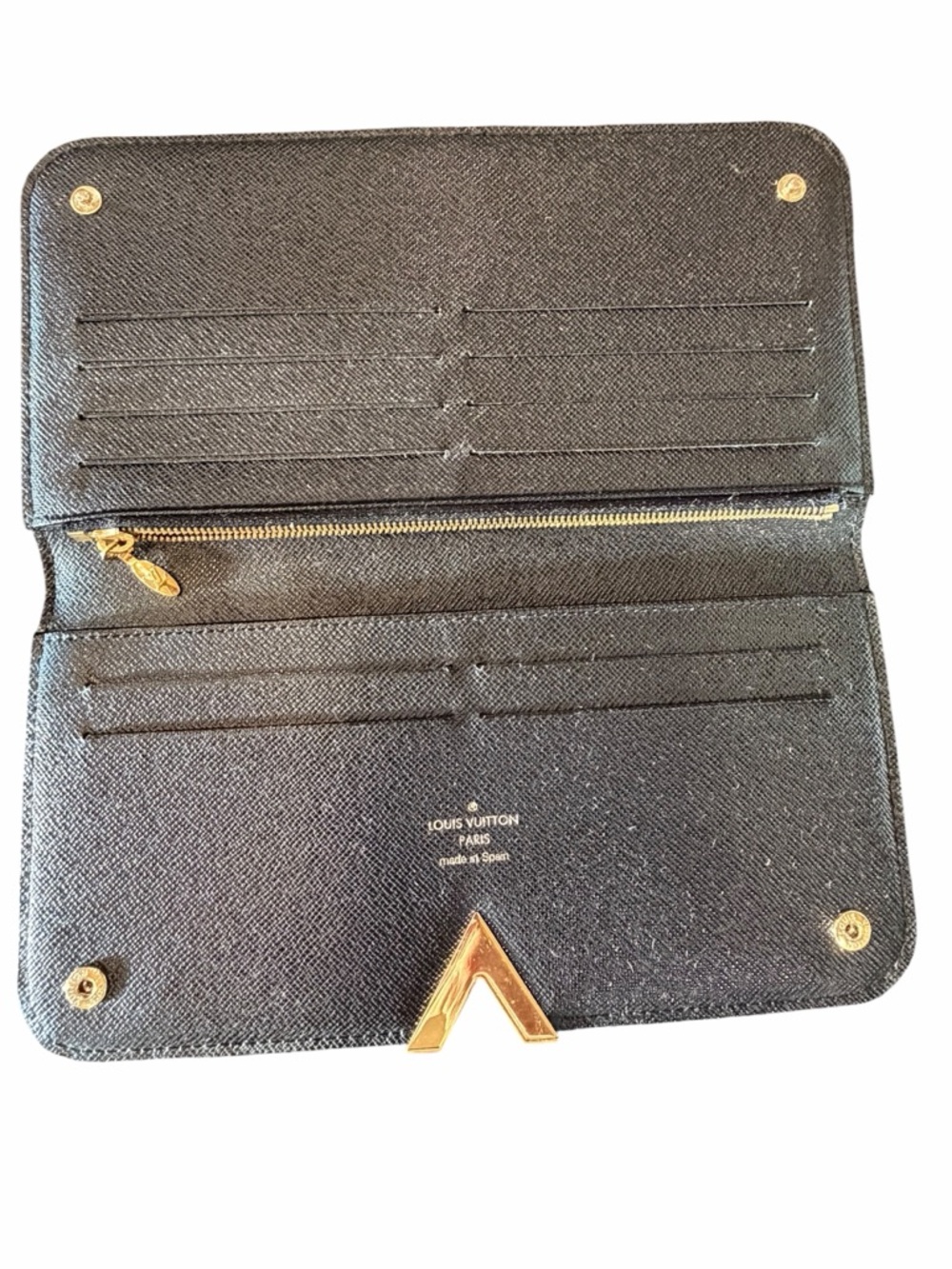 Louis Vuitton
2017 LV Monogram Kimono Wallet - Picture 4 of 10